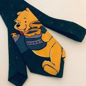 #1719 VTG Pooh Disney novelty necktie